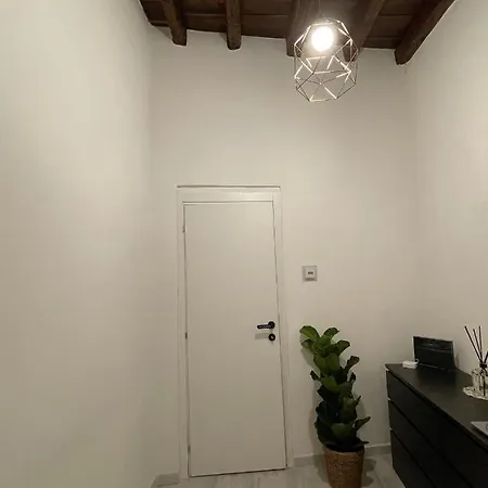 بيت ضيافة Arco Di Levante Alle Colonne باري